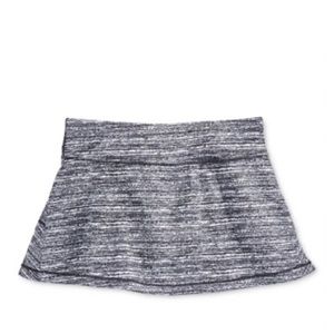 black and white/grey athletic skirt *shorts inside